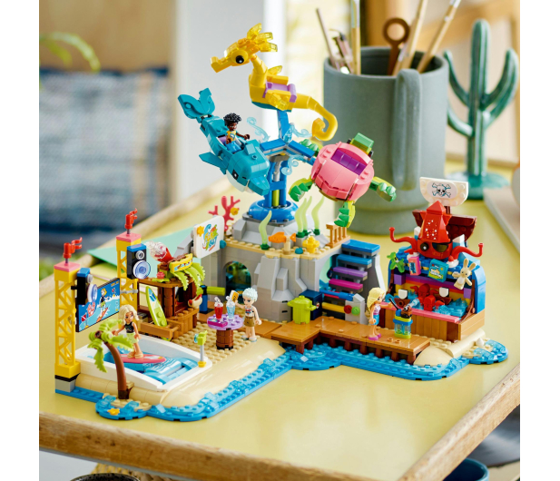 LEGO Friends 41737 Plażowy park rozrywki - 1144330 - zdjęcie 14